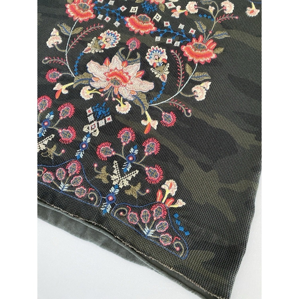 Johnny Was Floral Embroidered Camo Waffle Thermal Top Boho Cottagecore XL - Picture 7 of 15